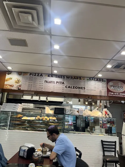 Perizia Kosher Pizza Picture 3
