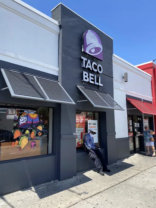 Taco Bell / KFC Picture 8