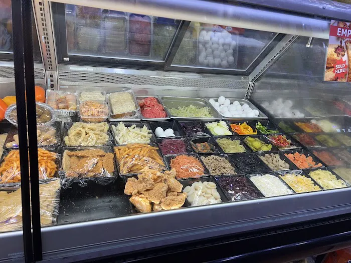 Penuela Deli Grocery Picture 1