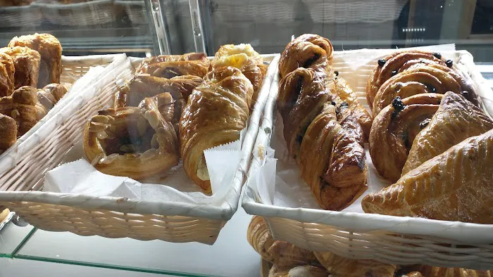 L'Algeroise French pâtisserie Picture 2