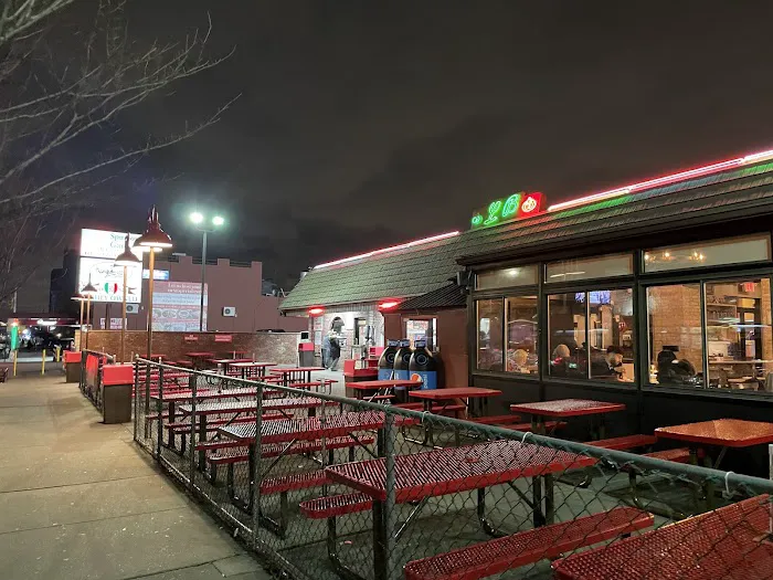 L&B Spumoni Gardens Picture 2