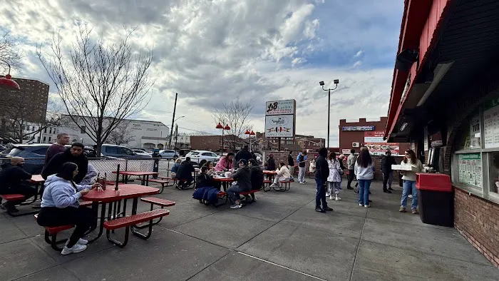 L&B Spumoni Gardens Picture 9