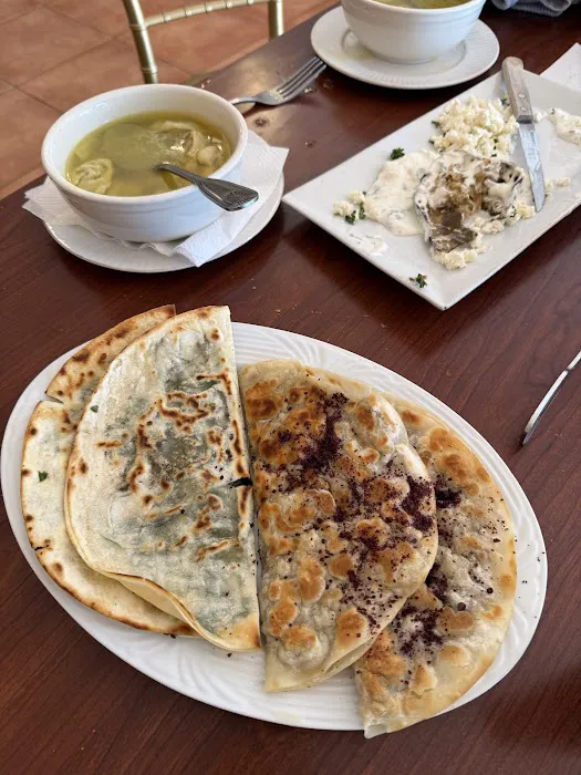 Oasis Cafe Picture 9