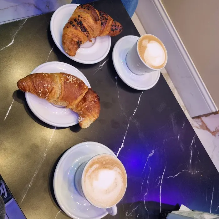 Caffe Caggiano Picture 3