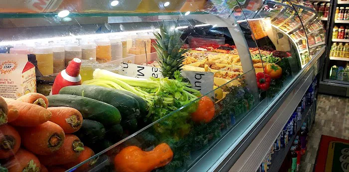 Juice Bar & Grill Picture 6