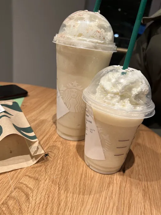 Starbucks Picture 7