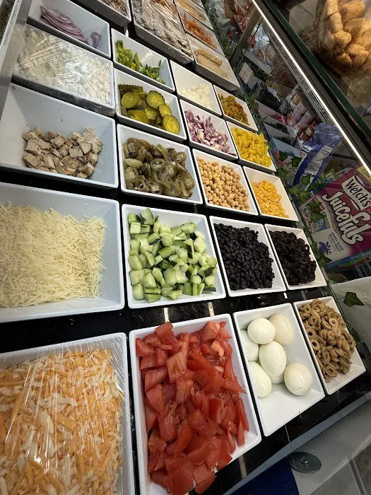 Kiwi Deli and Juice Bar Picture 9