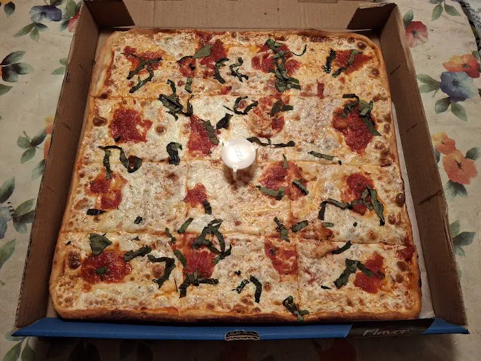 Extra Crispy Pizzeria & Restaurant Picture 5