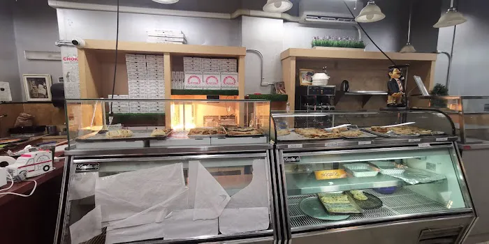 Divine Pies & Fries Picture 6
