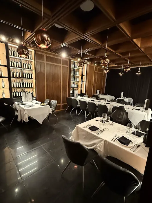 Bordeaux Steakhouse Picture 1