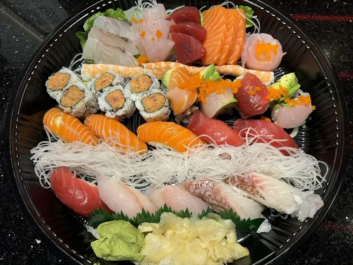 THE HONJO SUSHI Picture 2