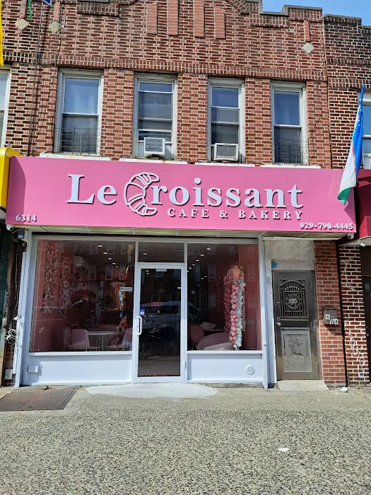 Le Croissant Picture 7