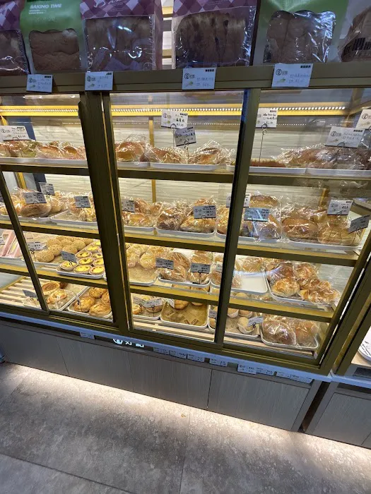 ShiHaoDian Bakery Picture 8