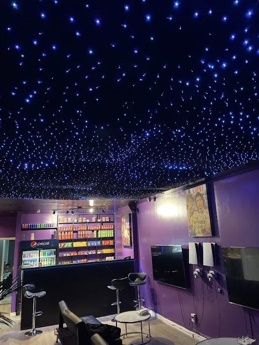 Star Lounge bar Picture 3