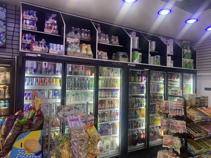 Ave P Deli Picture 2