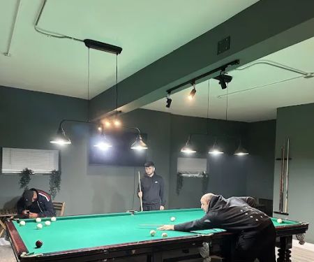 Diamond Cafe & Lounge