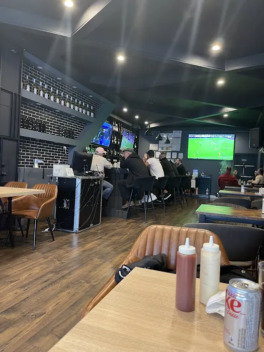 nunu Bar&Grill Picture 3