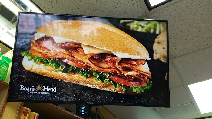 Gourmet Deli Picture 8