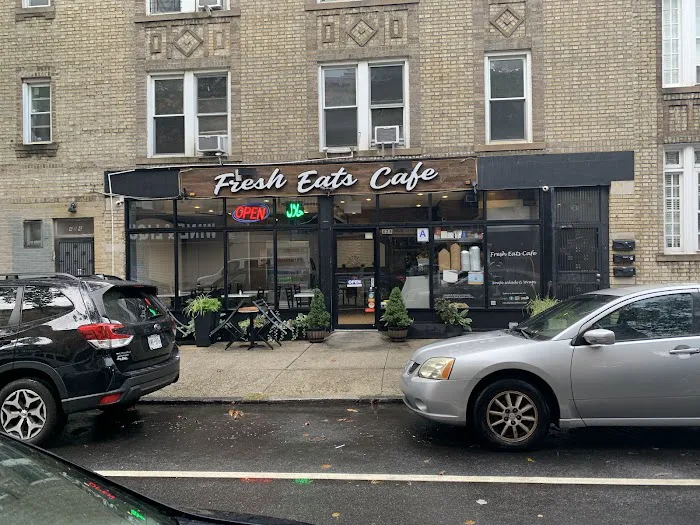 Fresh Eats Café Picture 4