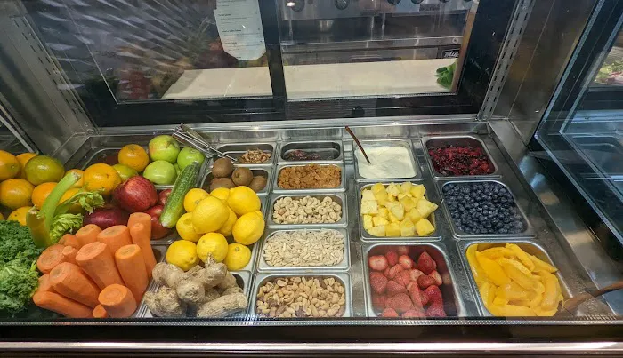 Fresh Eats Café Picture 3