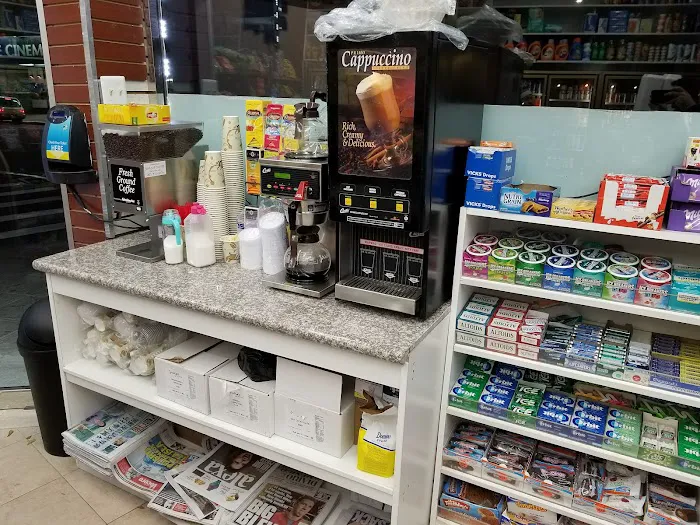 5th Ave Gourmet Deli Grill Picture 2