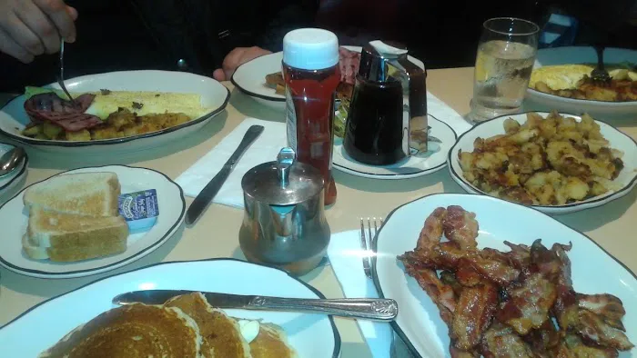 Parkway Restaurant Picture 6