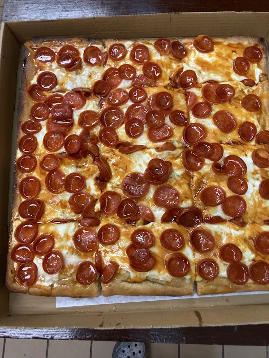 Kings Pizza Parlor Picture 6