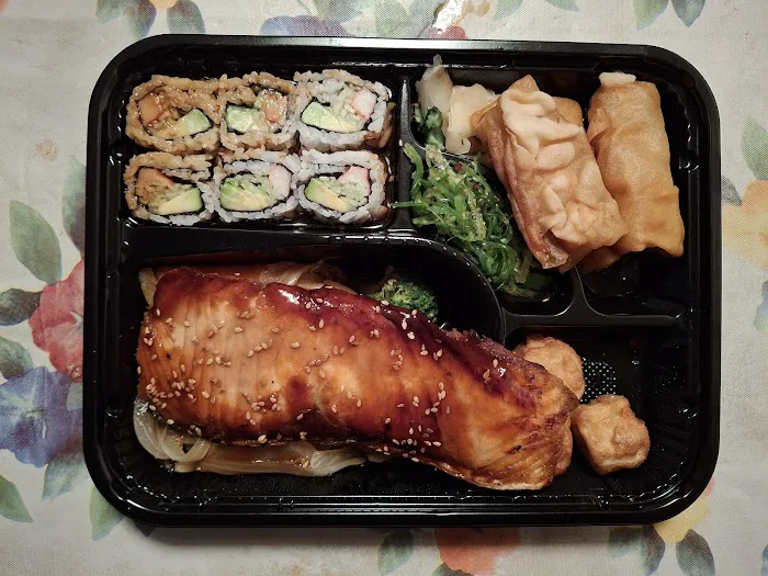 Bay Sushi Picture 2