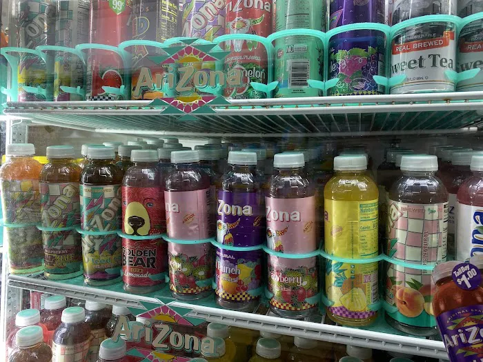 Linden Deli & Grocery Picture 10