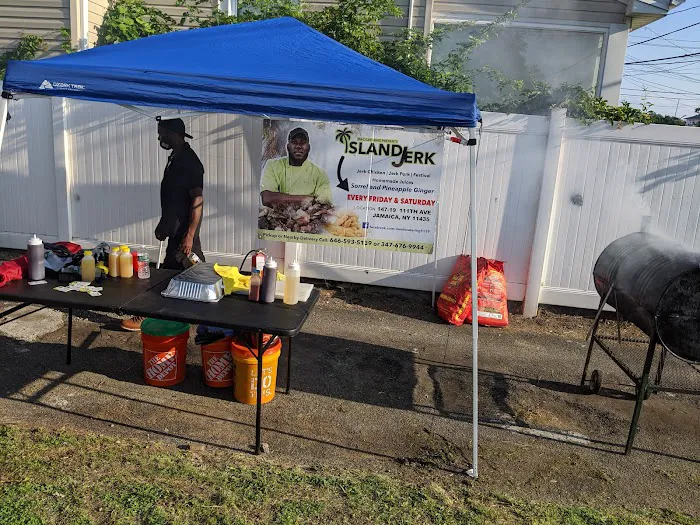 D&C ISLAND JERK LLC Picture 9