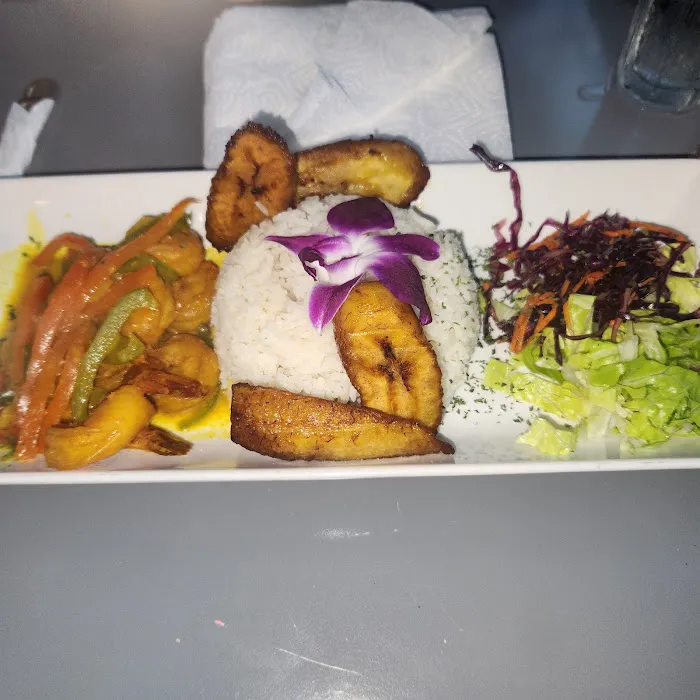 Liquid Restaurant and Lounge Picture 6
