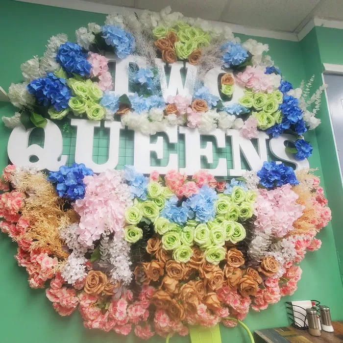 Two Queens Cuisine Picture 4