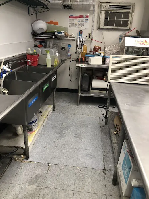 South Conduit Deli & Grill Picture 9