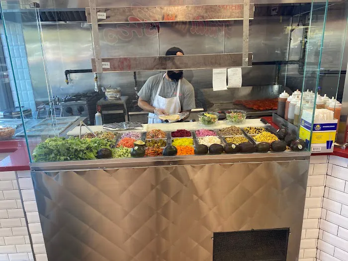 Halal Bros Grill Rosedale Picture 10