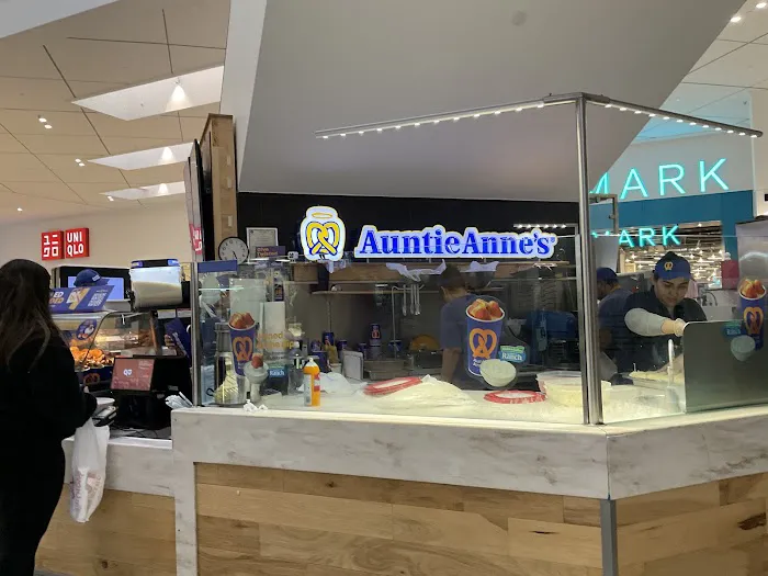 Auntie Anne's Picture 3