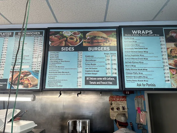 RoRo 's Gyro Place Picture 4