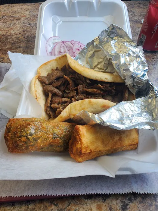 RoRo 's Gyro Place Picture 8