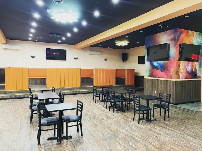 Pure Lounge Picture 6