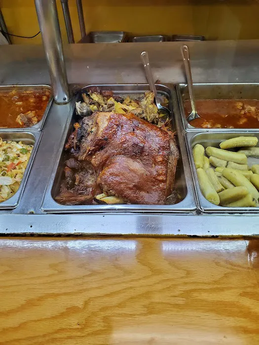 Mari's deli & grill Picture 1
