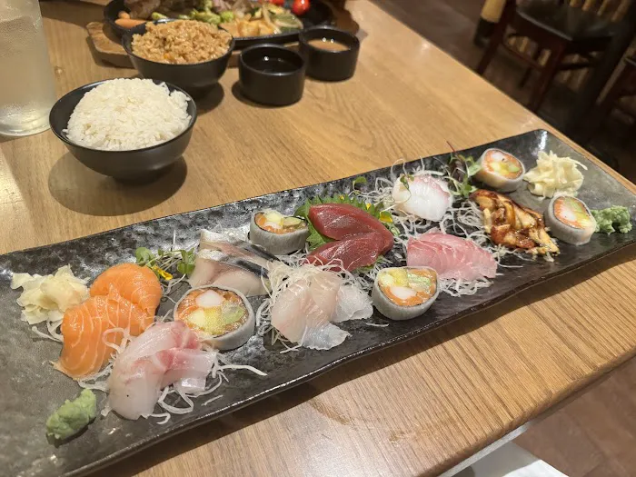 Inatome Japanese Steak + Sushi Picture 10