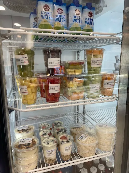 Crown Deli Picture 3
