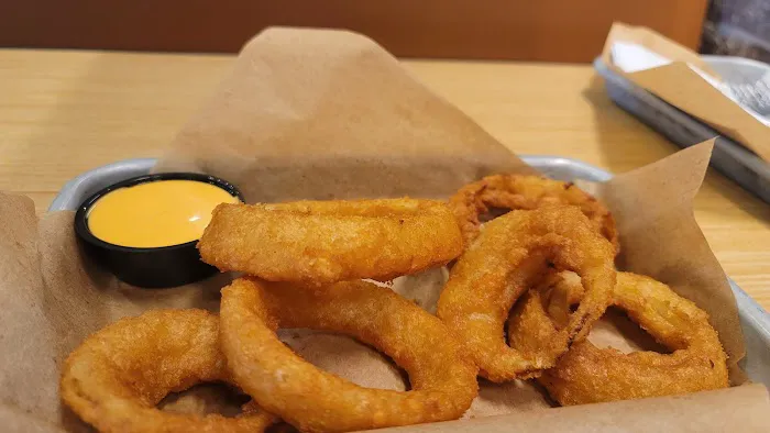 Buffalo Wild Wings Picture 3