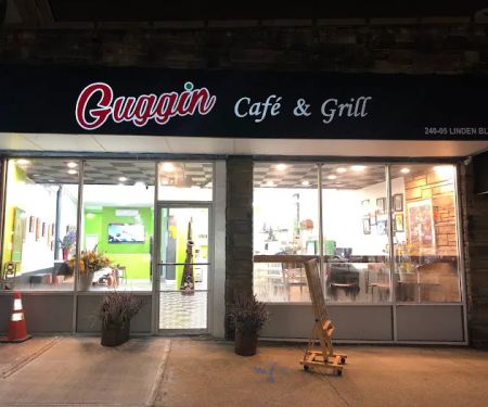 Guggin Cafe and Grill