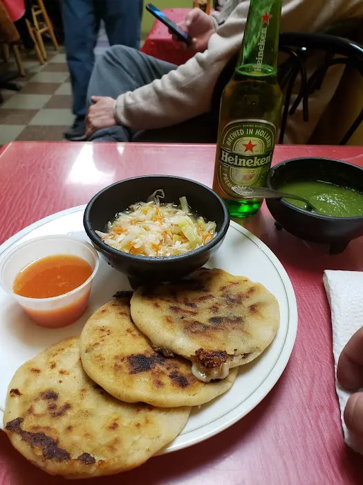 Los Potrillos Deli Picture 5