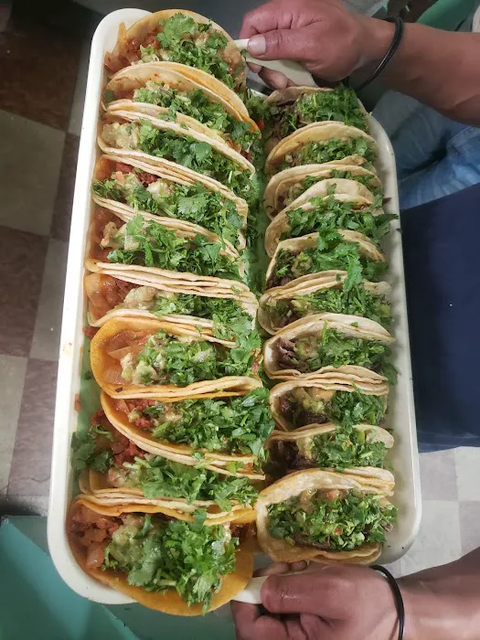 Los Potrillos Deli Picture 7