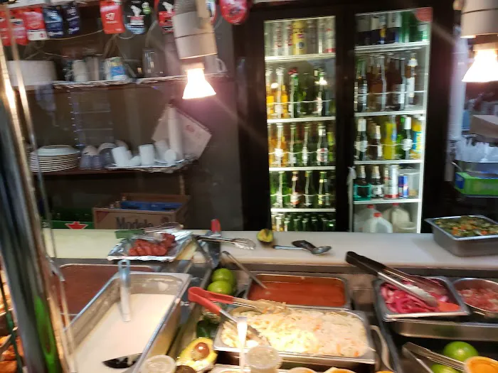 Woodfield Deli Picture 1