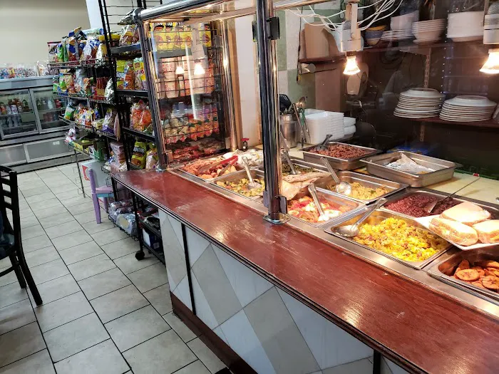 Woodfield Deli Picture 6