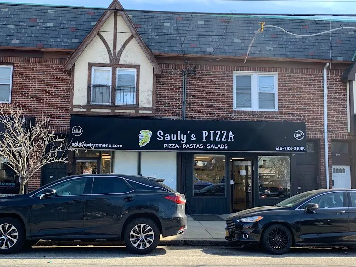 Sauly's Pizza Picture 9