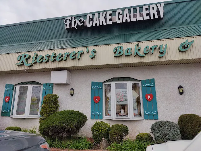 Riesterer's Bakery Picture 7