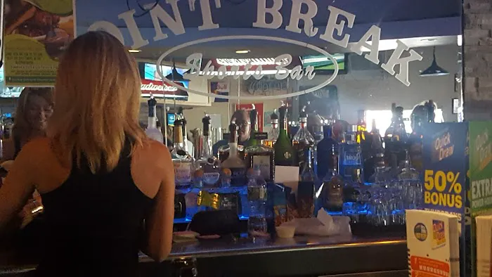 Point Break Sports Bar & Grill Picture 3